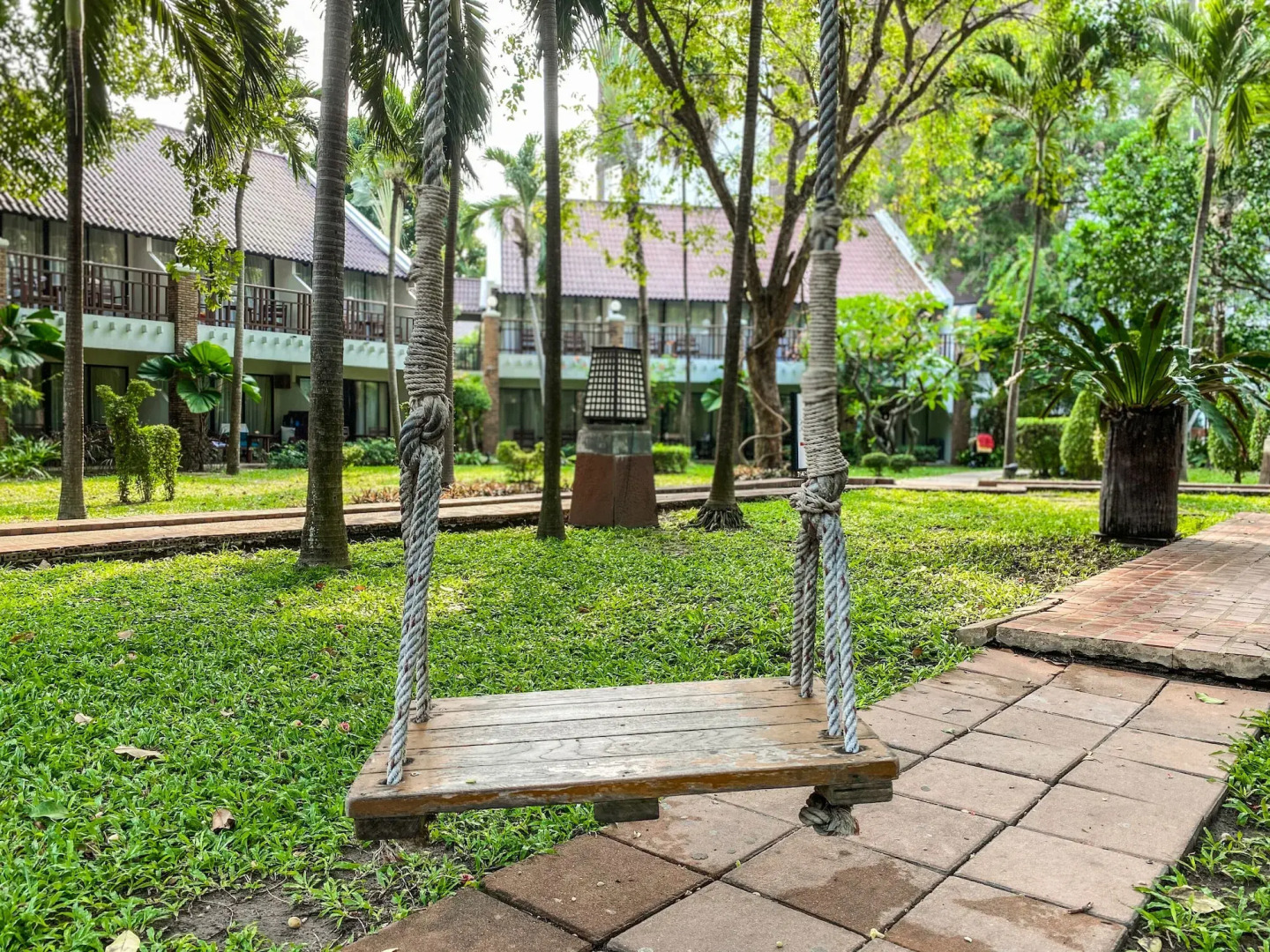 Woodlands Hotel & Resort