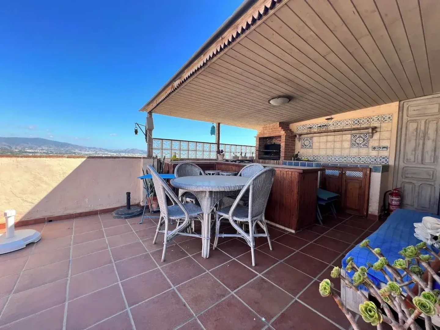 Cd-2102 · Three Bedroom Townhouse