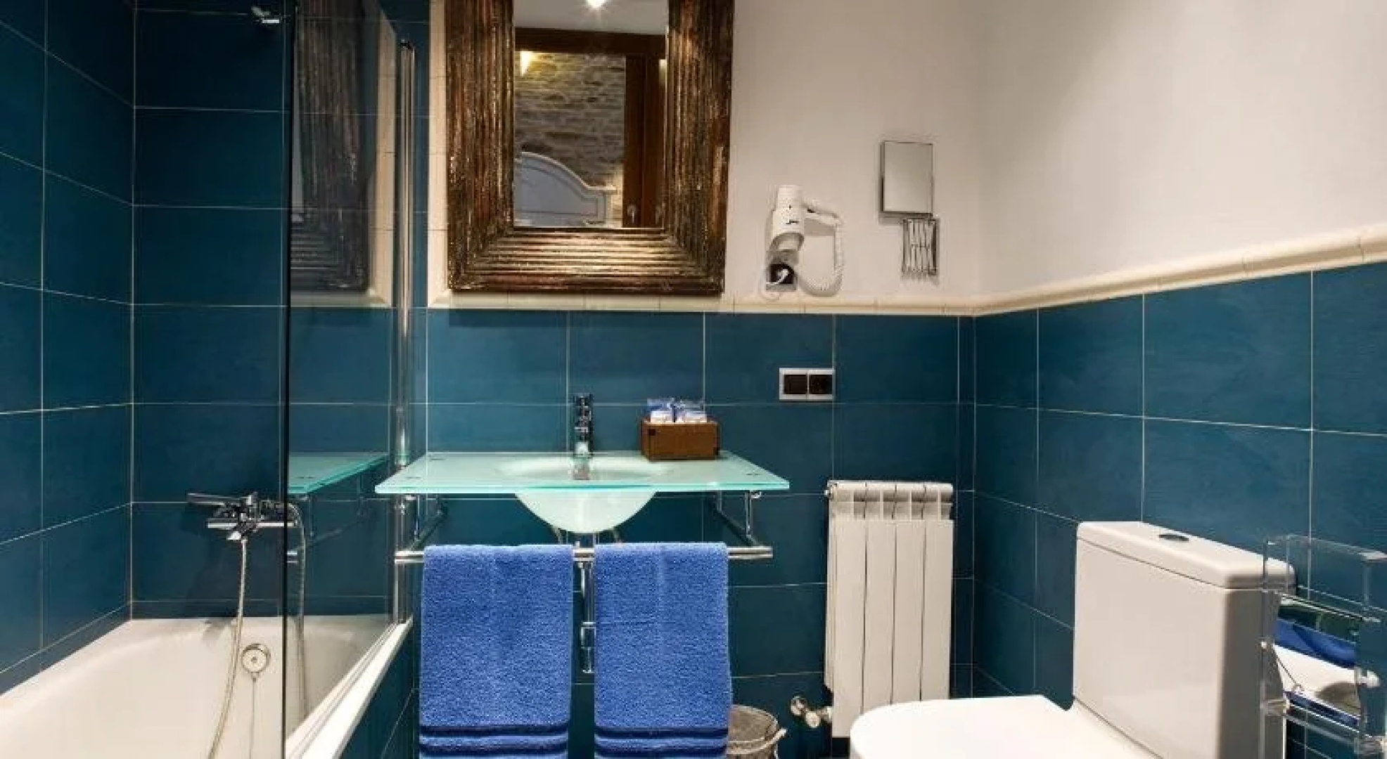 Hostal Raices