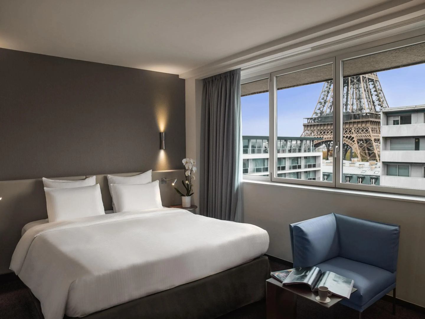 Отель Pullman Paris Tour Eiffel