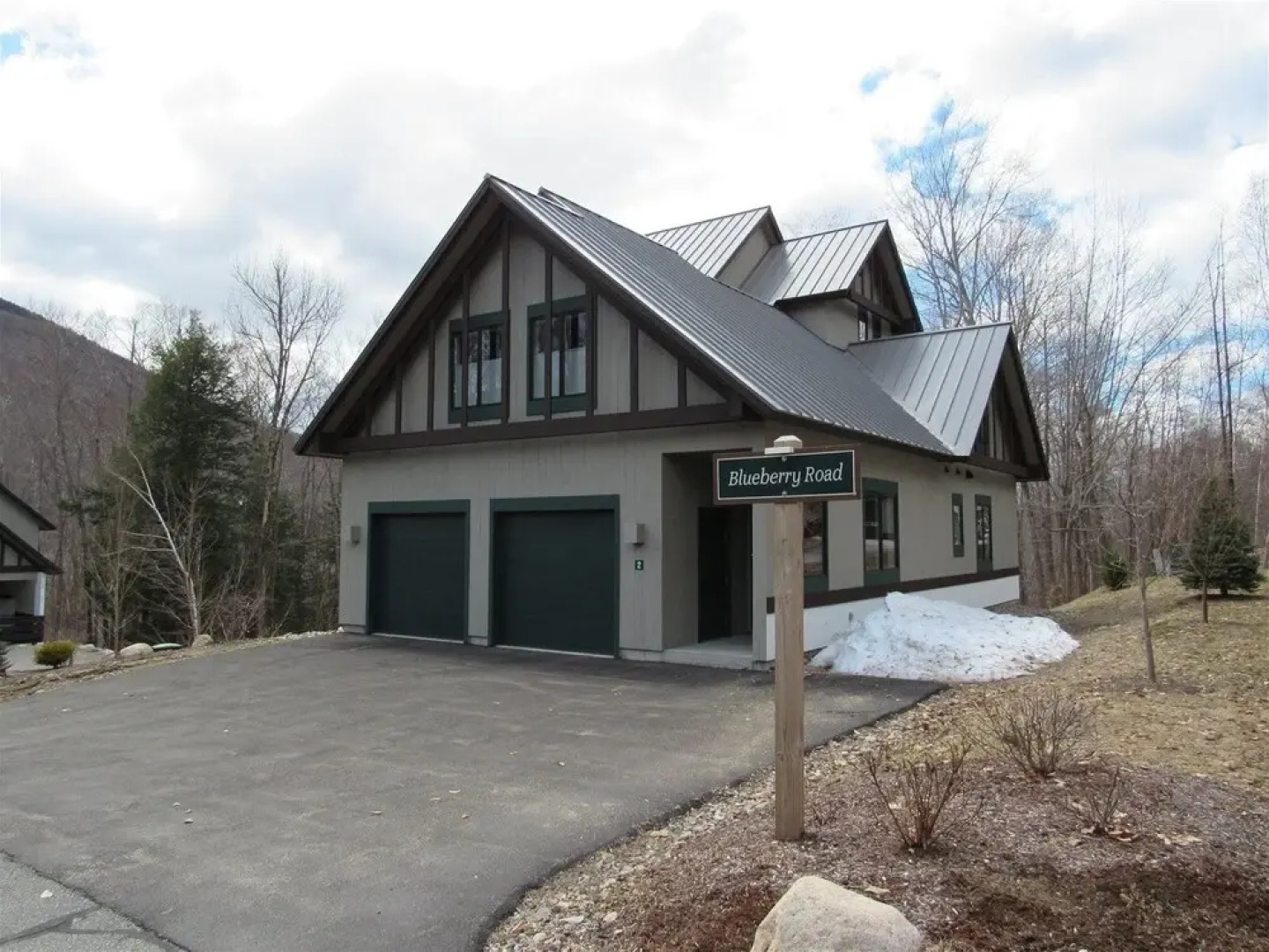 Experience a Newly Constructed Private Home Across From Loon Mountain! - Cf2bl