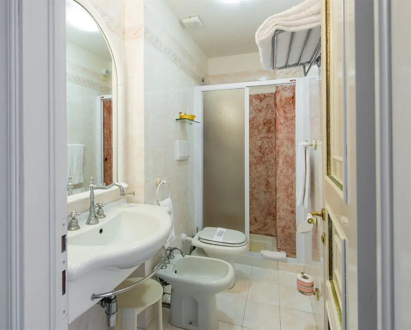 Grand Hotel Villa Parisi