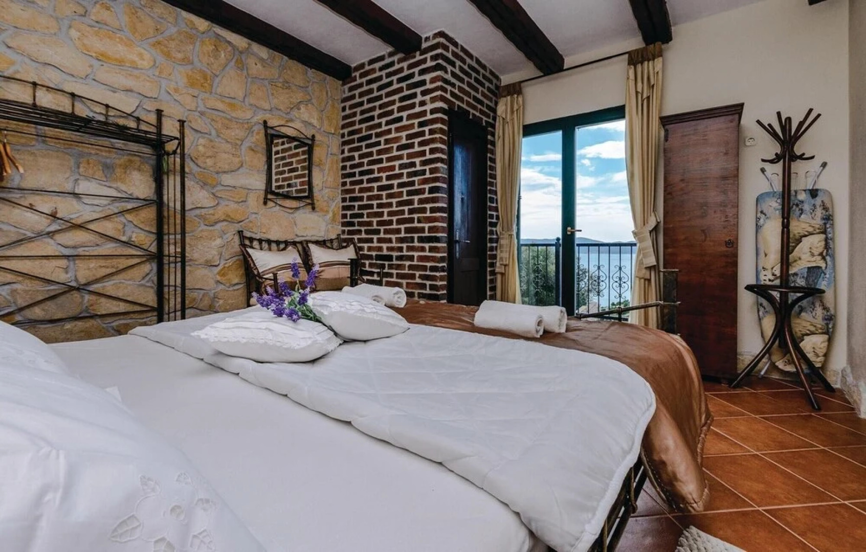 Awesome Home in Klek With Wifi and 4 Bedrooms