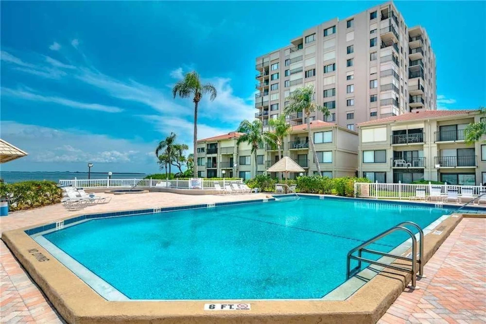 Palma Del Mar E608 - Two Bedroom Condo