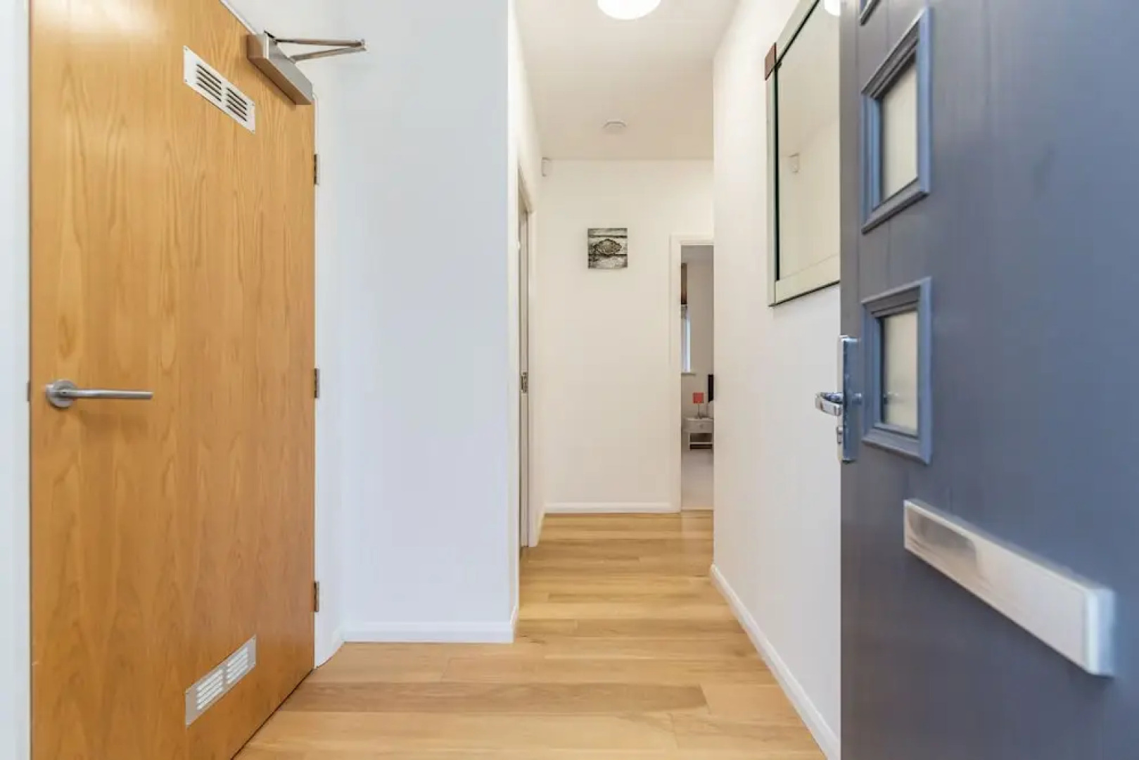 2BR Apt-sleeps 5-accessible-central Dartford