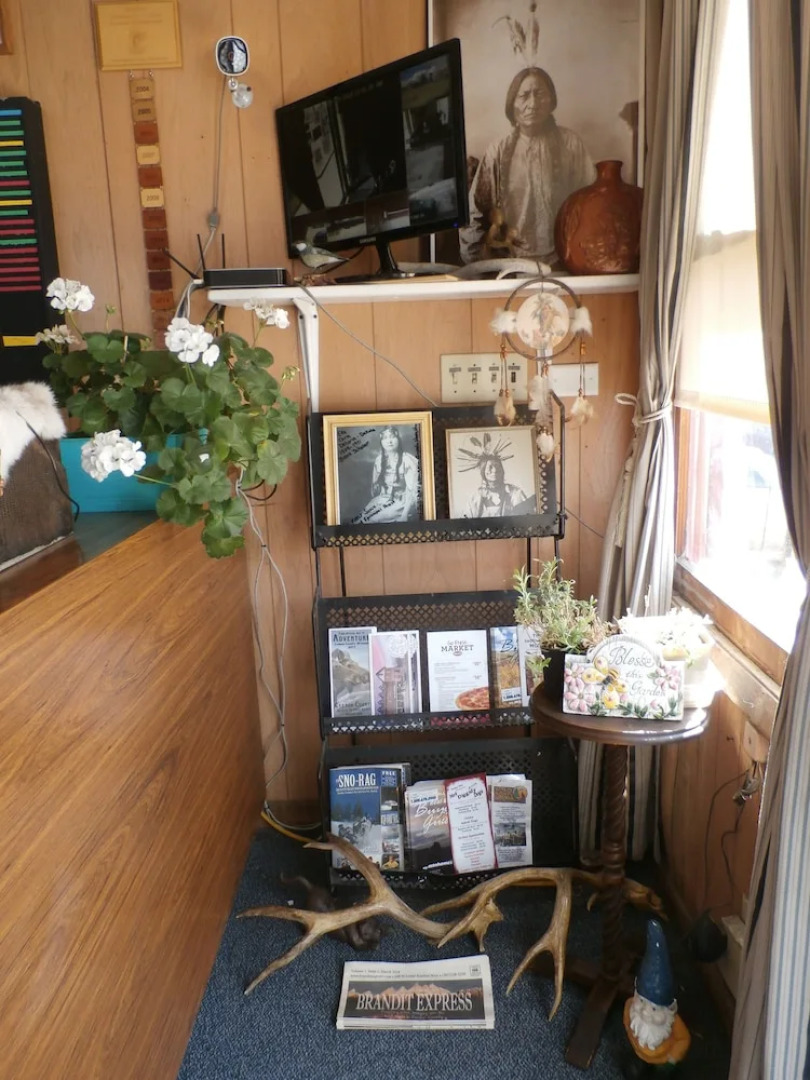 The Sage And Sand Motel