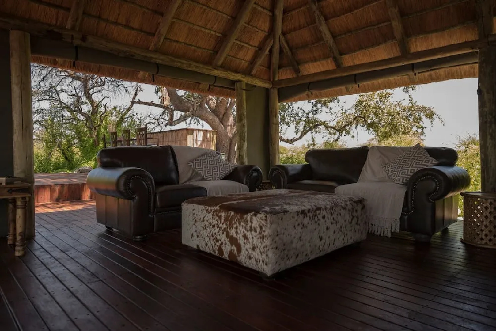 Nkwe Safari Lodge