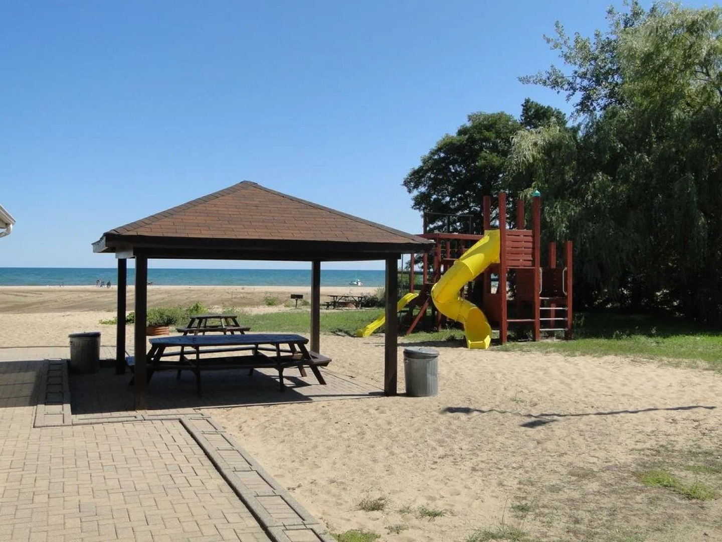 Oscoda Lakeside Hotel