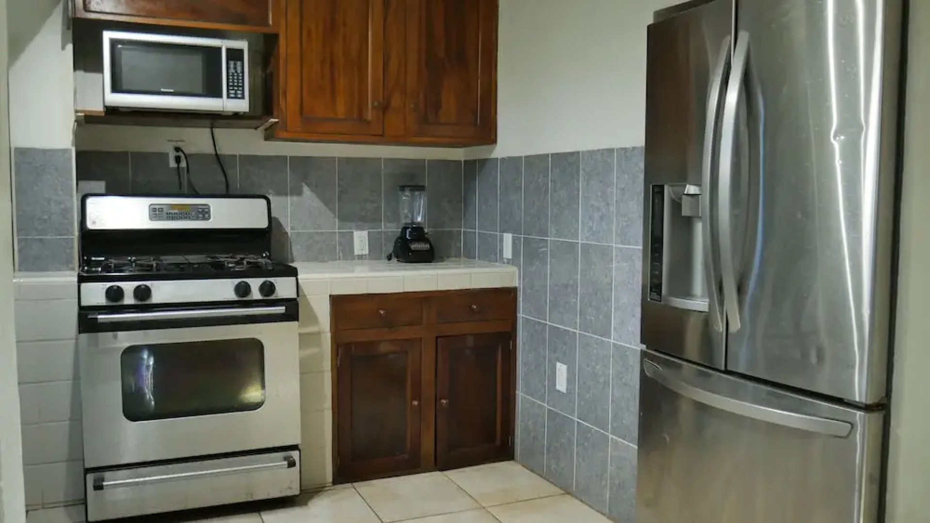 Casa Mister Ken pie de playa Los Cocos