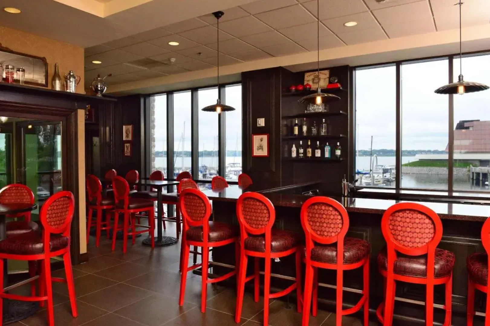 Shoreline Inn & Conference Center, Ascend Collection