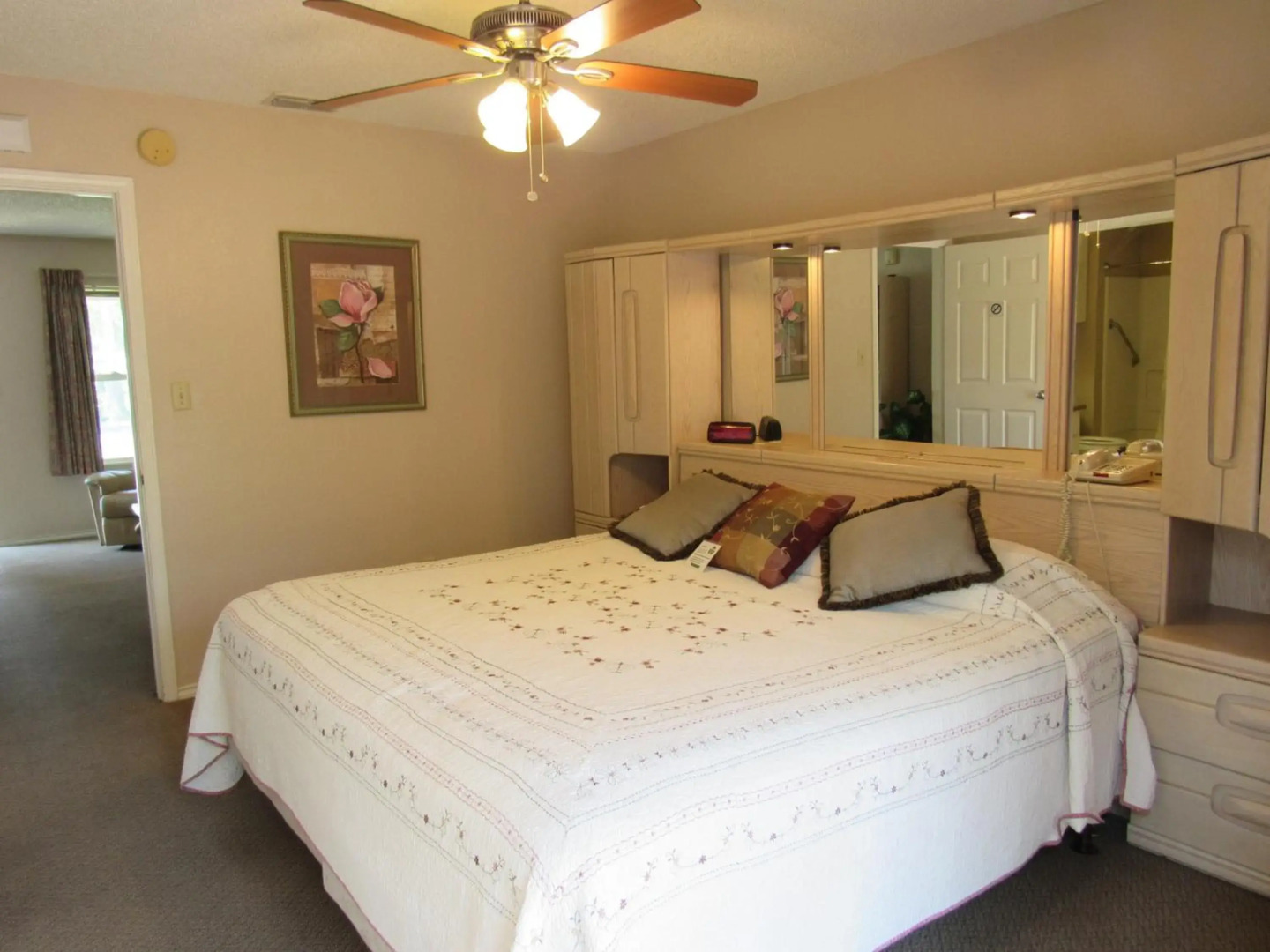 Victoria Palms Inn & Suites