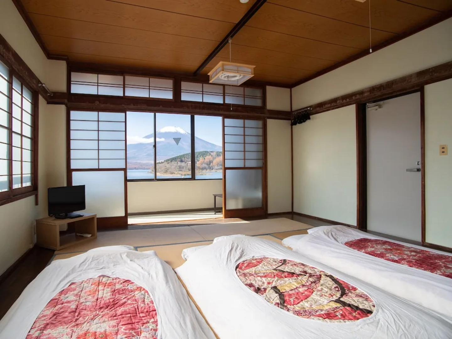 Tabist Lakeside Inn Fujinami Yamanakako