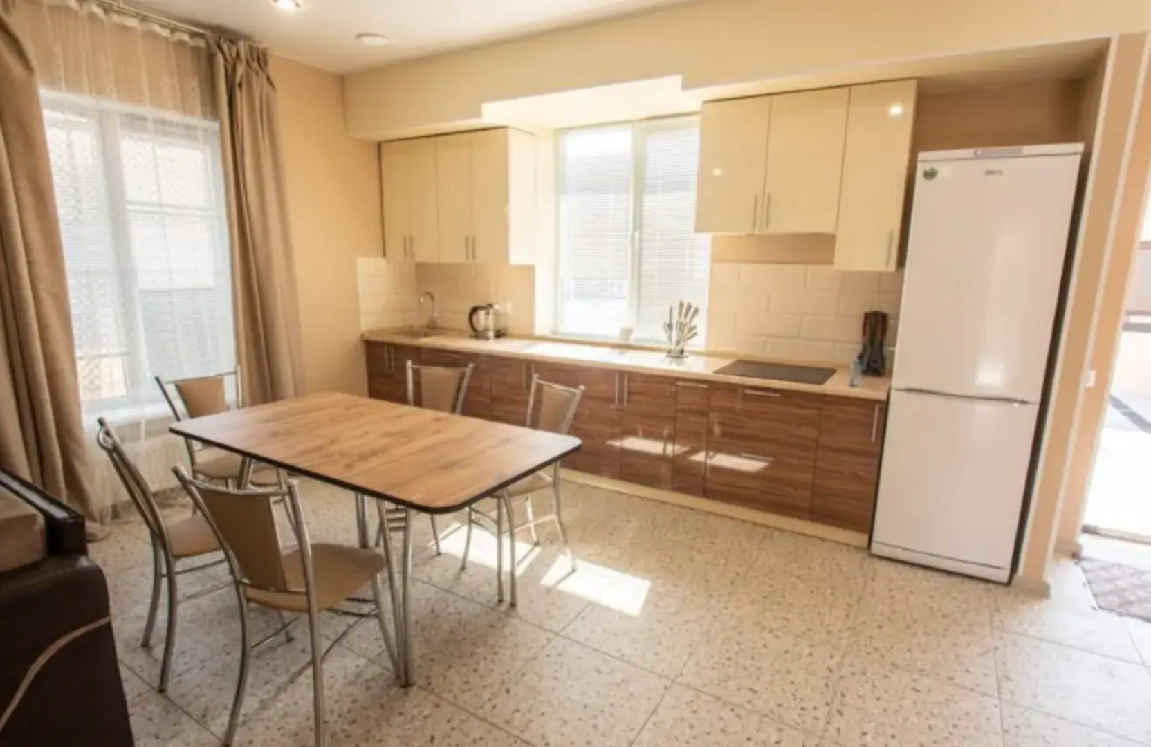 May Mariya Residence