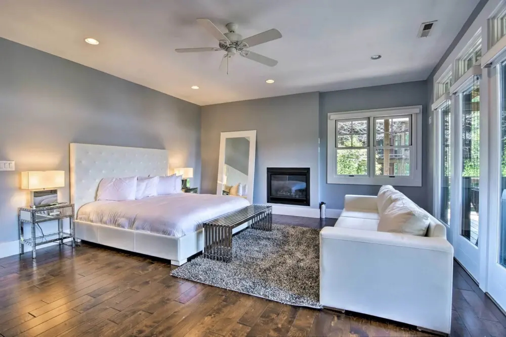 Lake Santeetlah Home w/ Gas Grill, Walk to Marina!