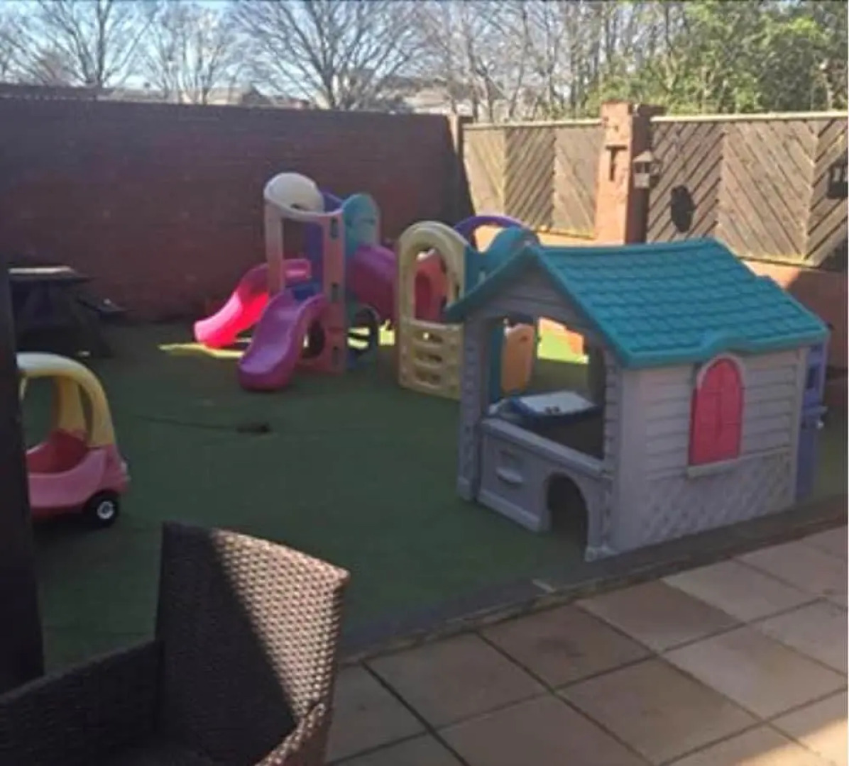 Holystone Bar and Restaurant