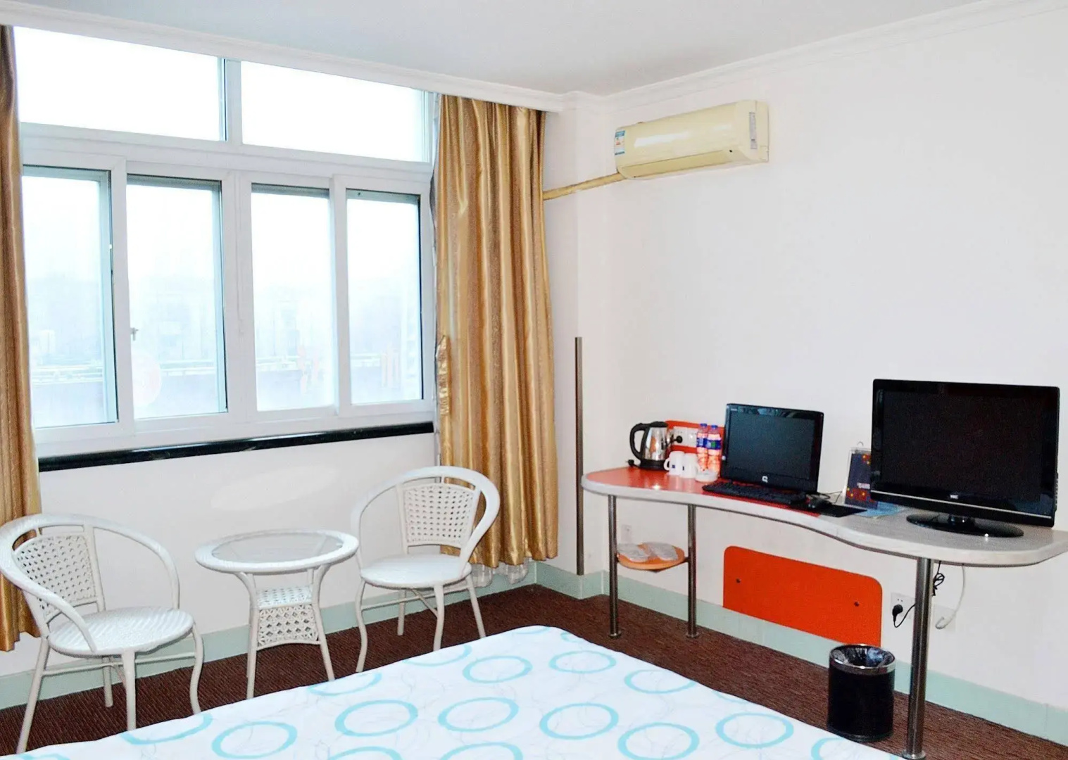 Motel 168 Hotel Xinyang Xintiandi