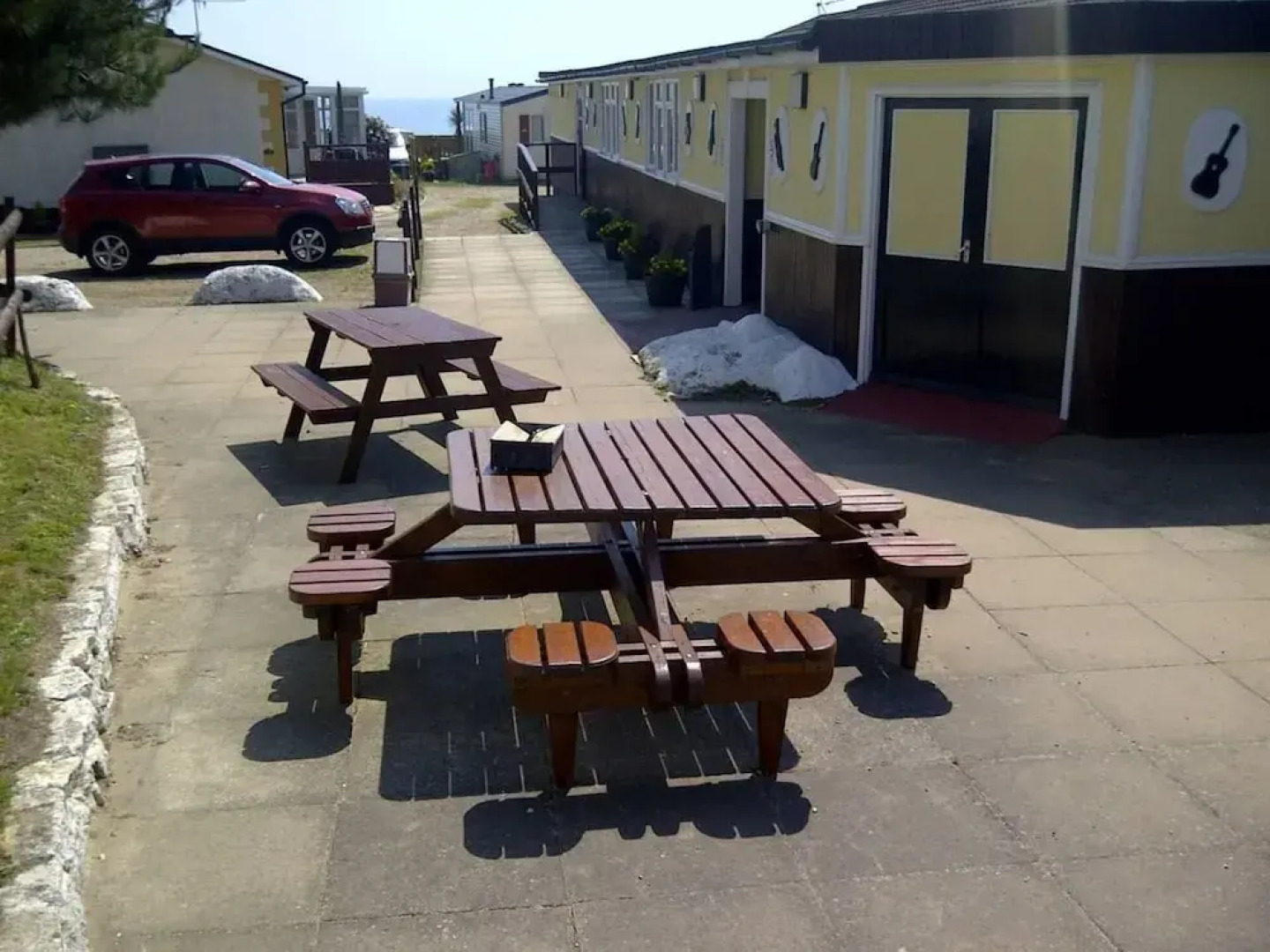 Beautiful 2 Bedroom 6 Berth Seaside Caravan