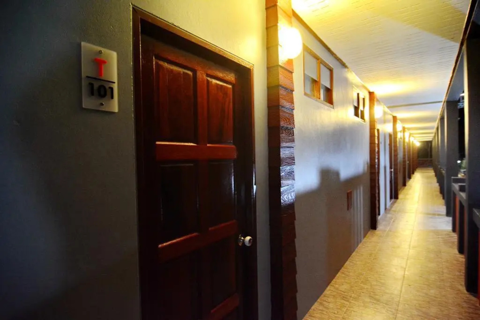 The Sea At Lanta Hotel