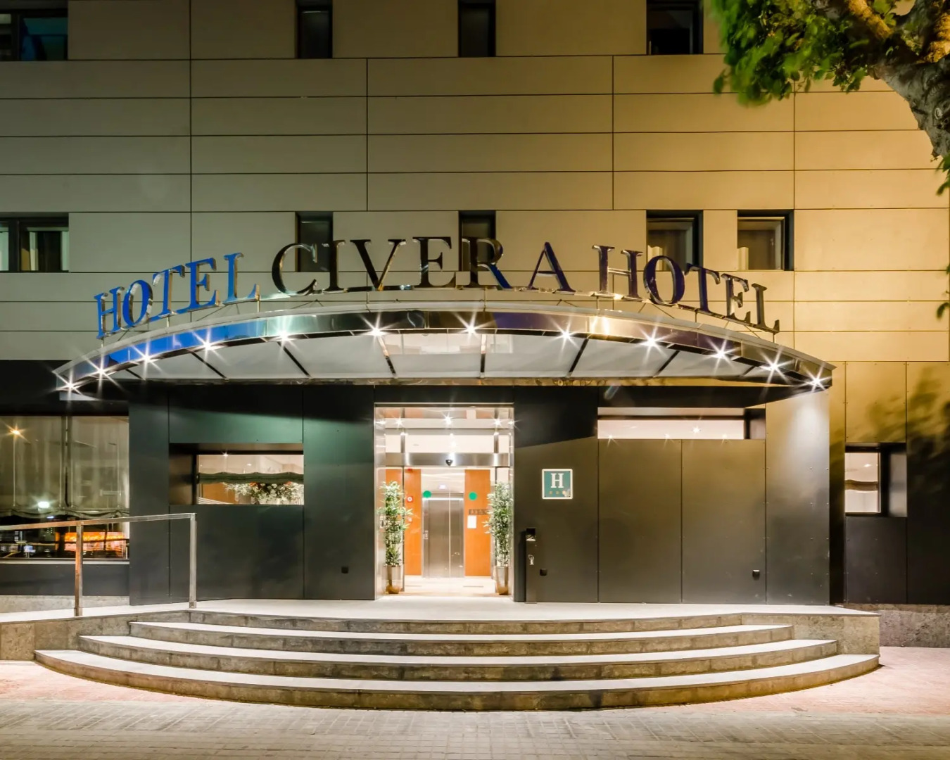 Civera Hotel