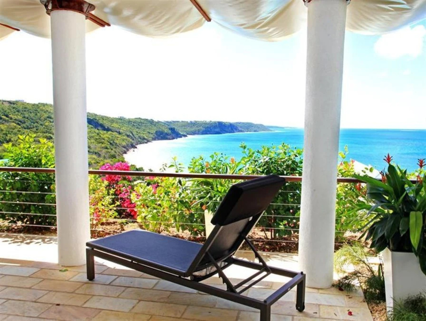 CeBlue Villas & Beach Resort