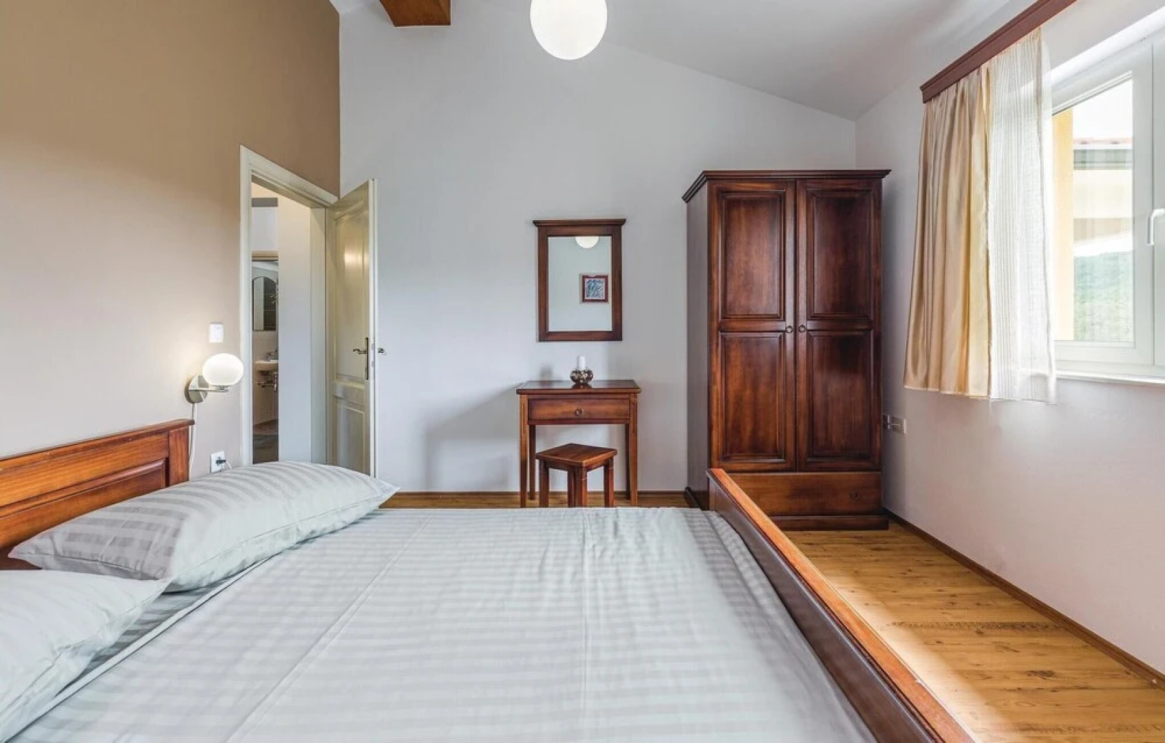 Beautiful Home in Kranjci With Wifi and 4 Bedrooms