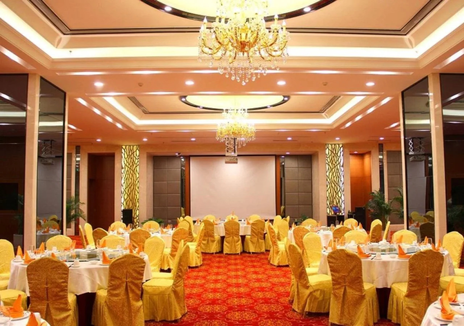 Gloria Plaza Hotel Qingdao