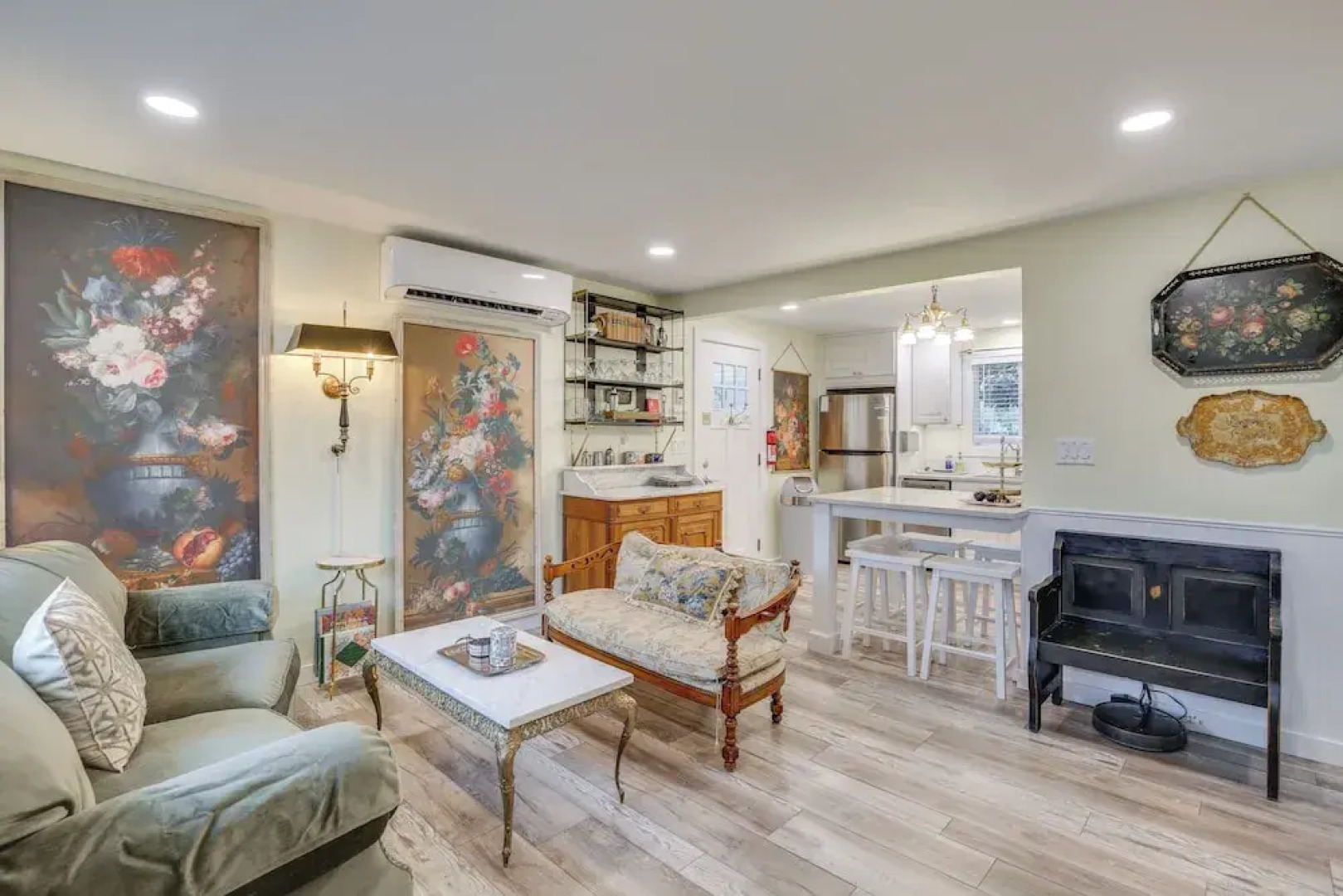 Hot Tub & Fenced Yard: Cozy Cottage Grove Home