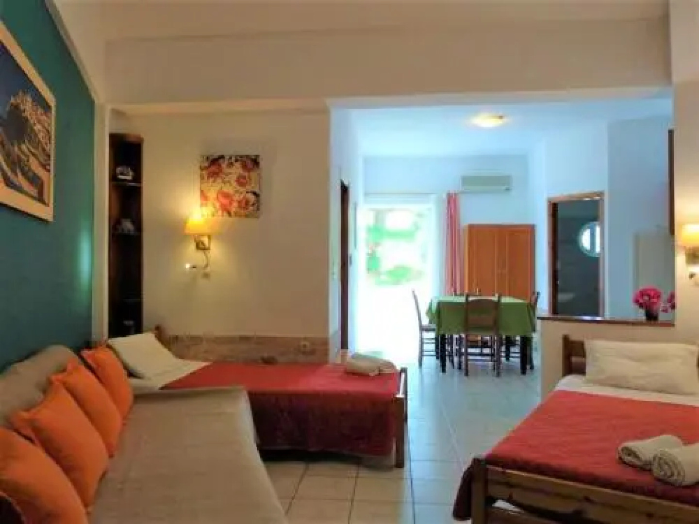 Castello Apartments & Studios