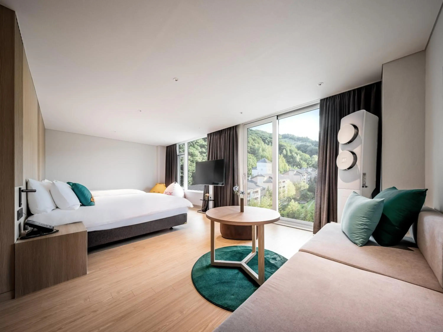 Phoenix Park Resort, Hotel & Condominium
