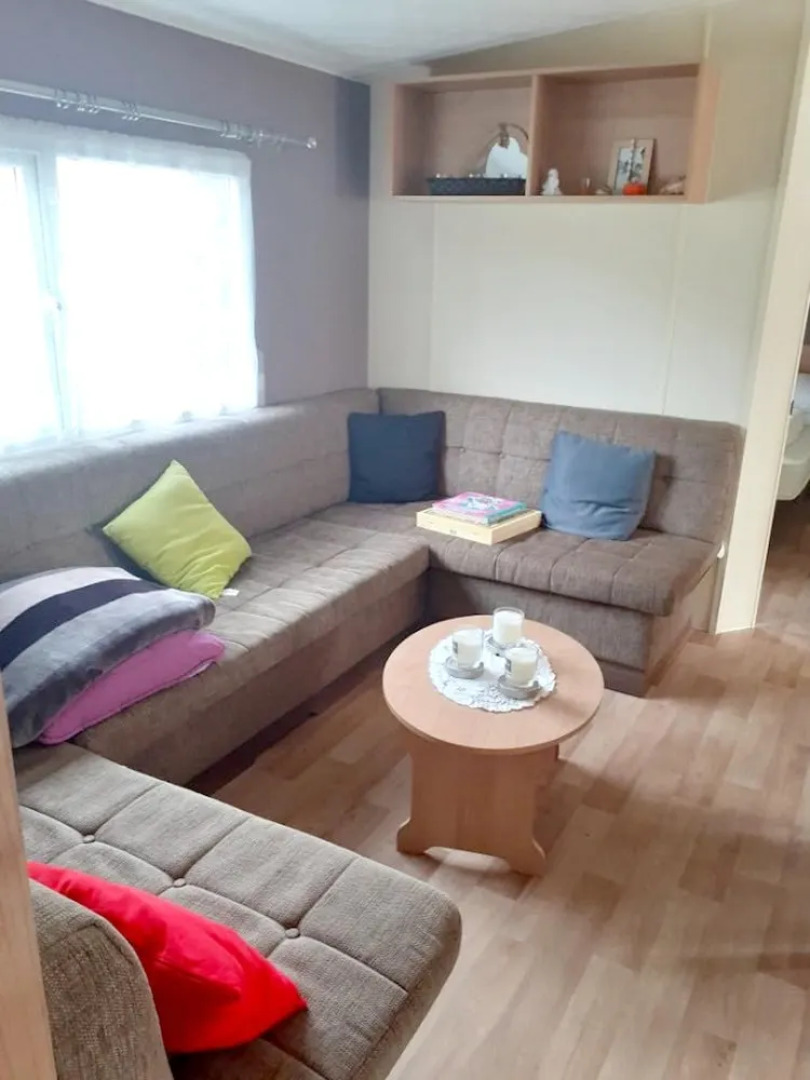 Bungalow with 4 Bedrooms in la Tremblade, with Pool Access And Furnished Terrace - 1 Km From the Beach