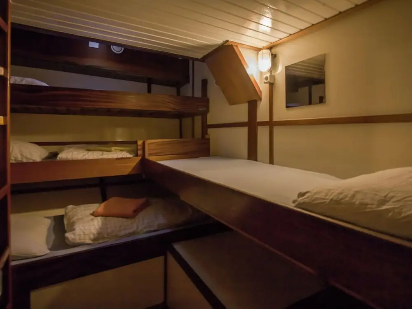 Marie Galante Holiday Boat