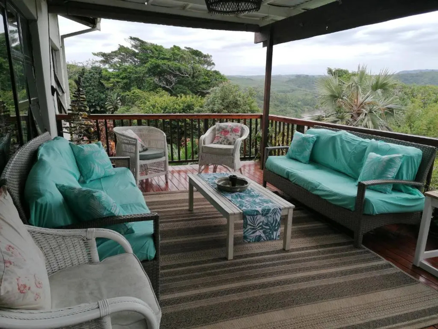 Laughing Gecko Lodge2