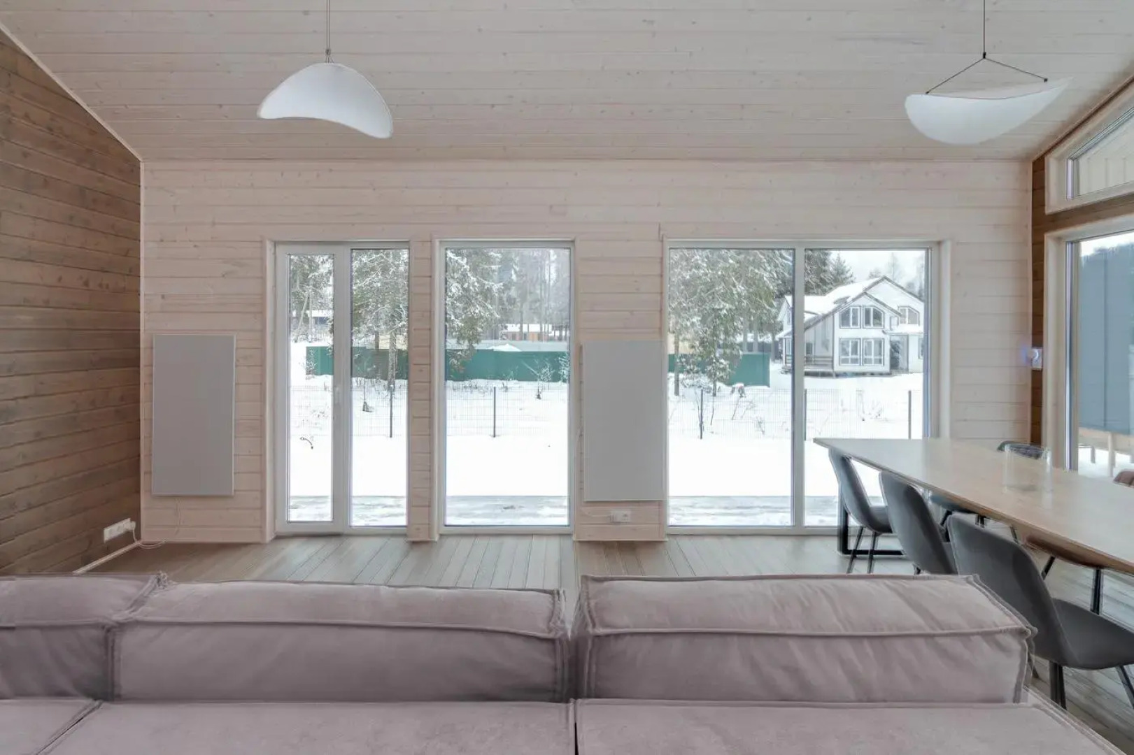 Дом на Вишневой улице, 8