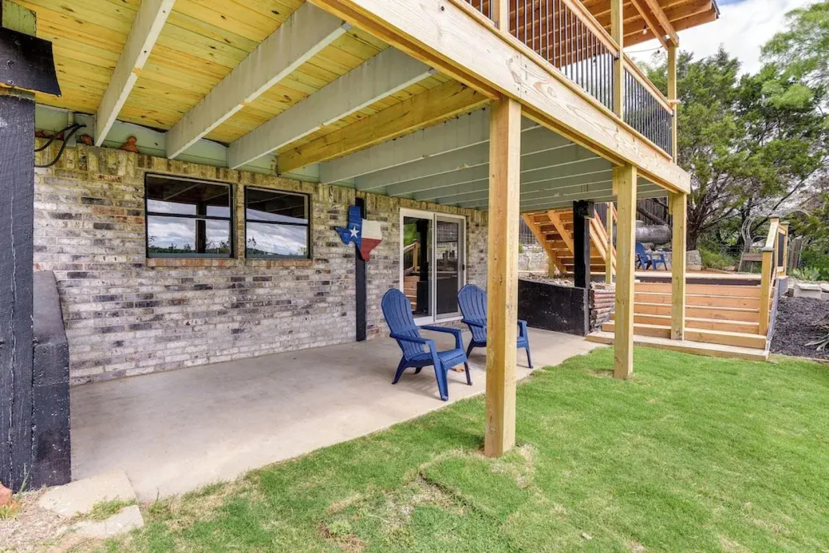 Waterfront Escape on Lake Granbury: Deck & Patio!