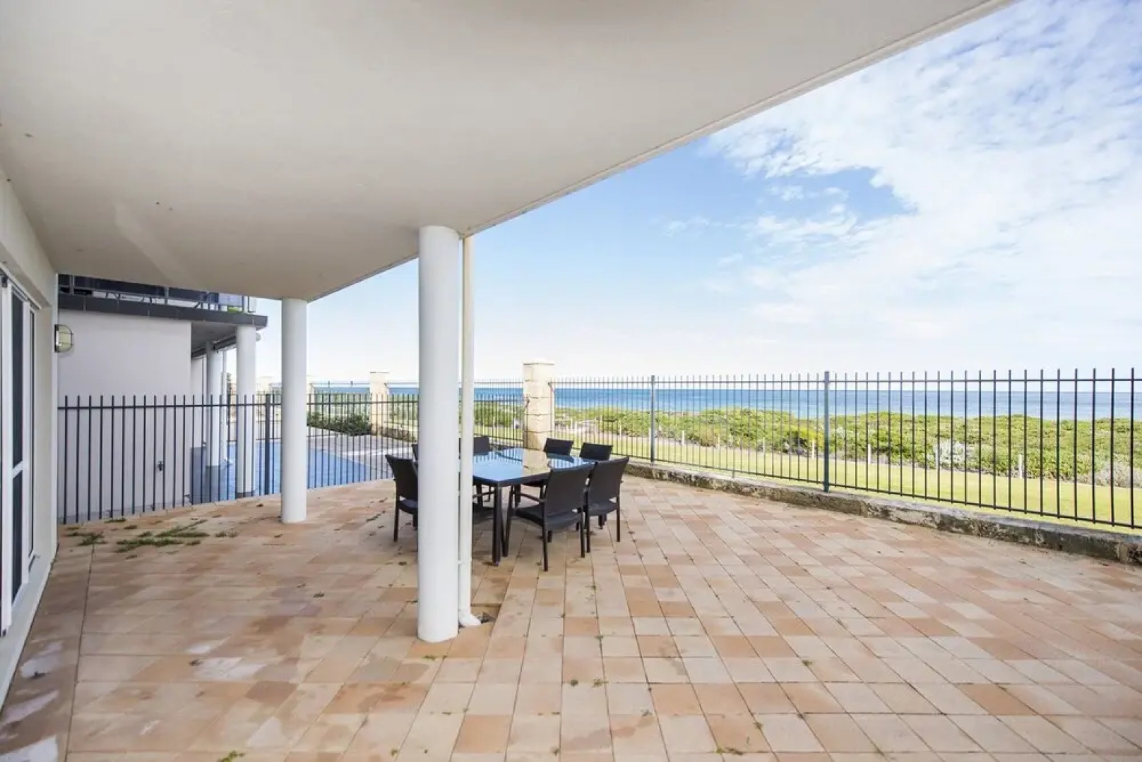 Ledge Point Village - Villa 16 - Beachfront Ocean Views