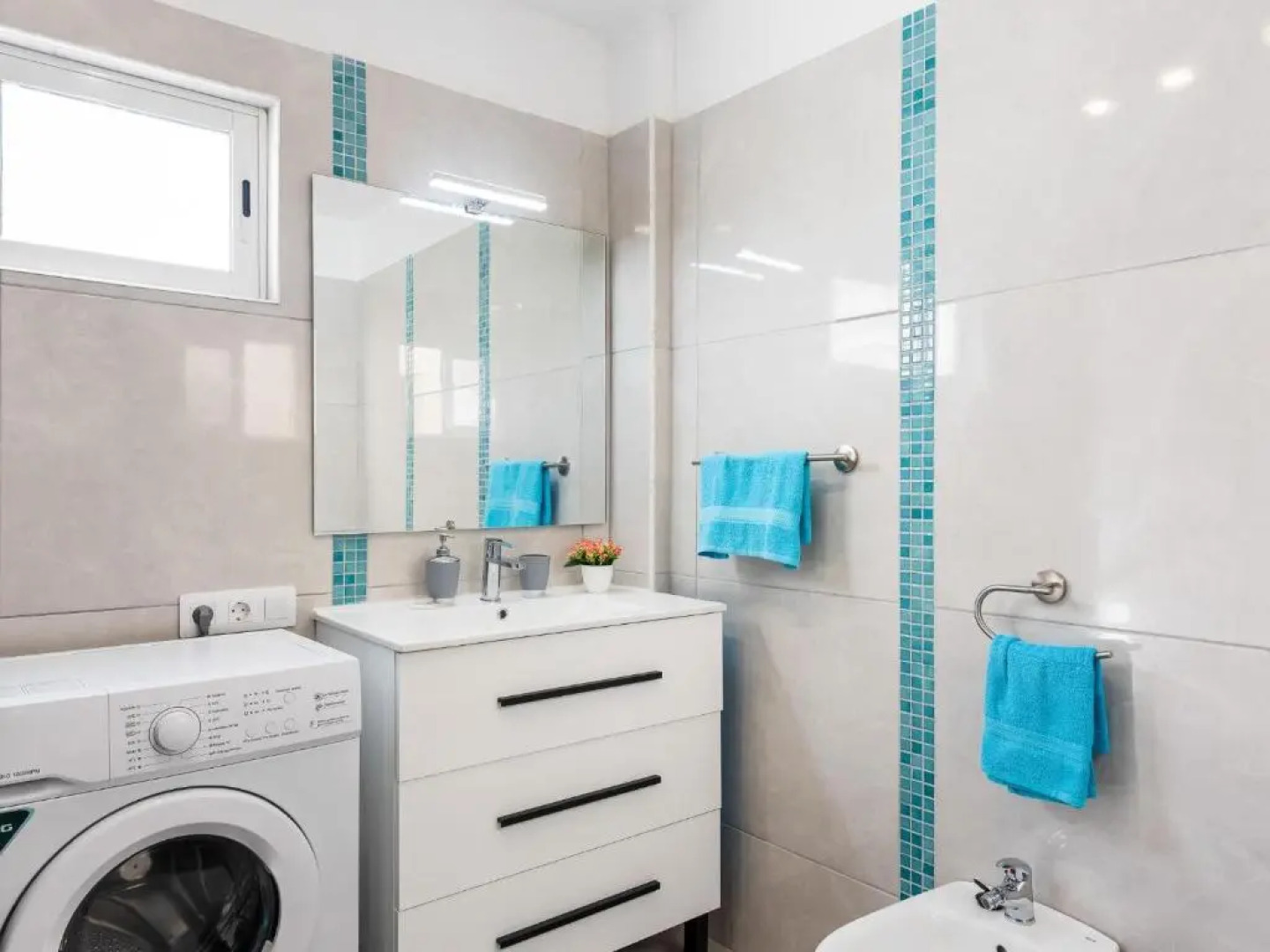 1 THE HOUSE of RISING SUN