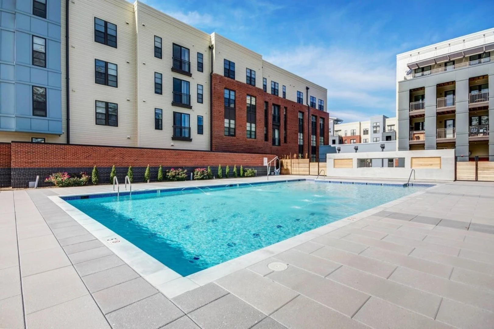 Global Luxury Suites in Sterling