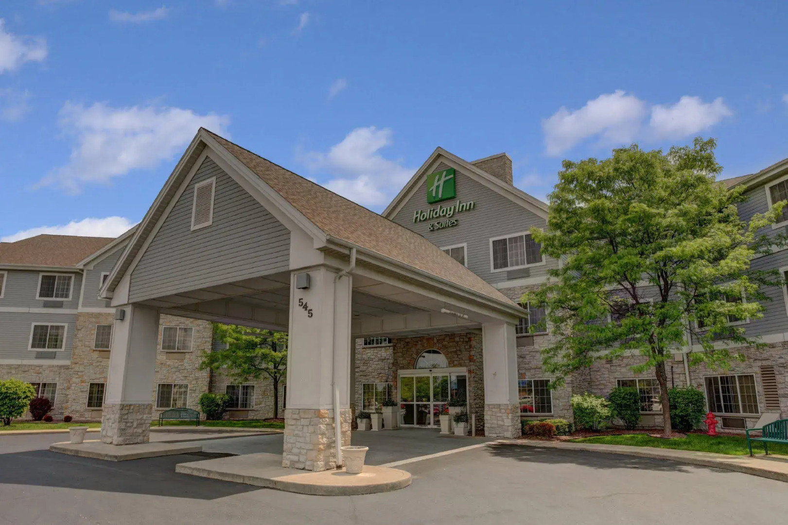 Holiday Inn Hotel & Suites-Milwaukee Airport by IHG