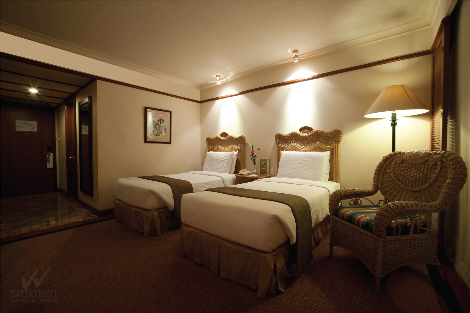 Waterfront Airport Hotel & Casino