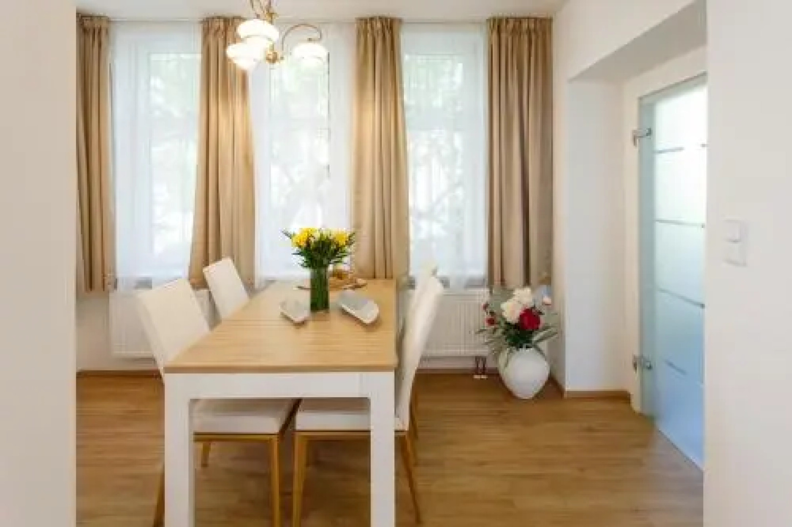 Apartments Villa Whitehouse