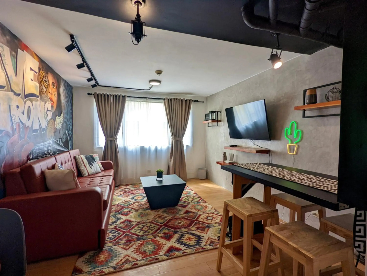 1BR Artist Loft Cambridge Cainta Pasig Fast Wifi