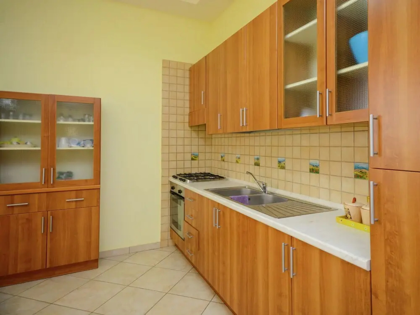 Apartment With Lovely Pool