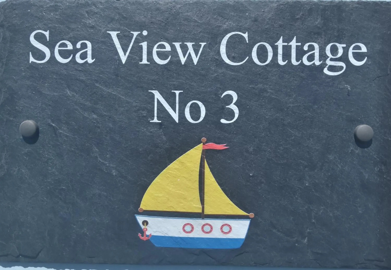 Sea View Cottage, 2 double bedrooms with stunning views