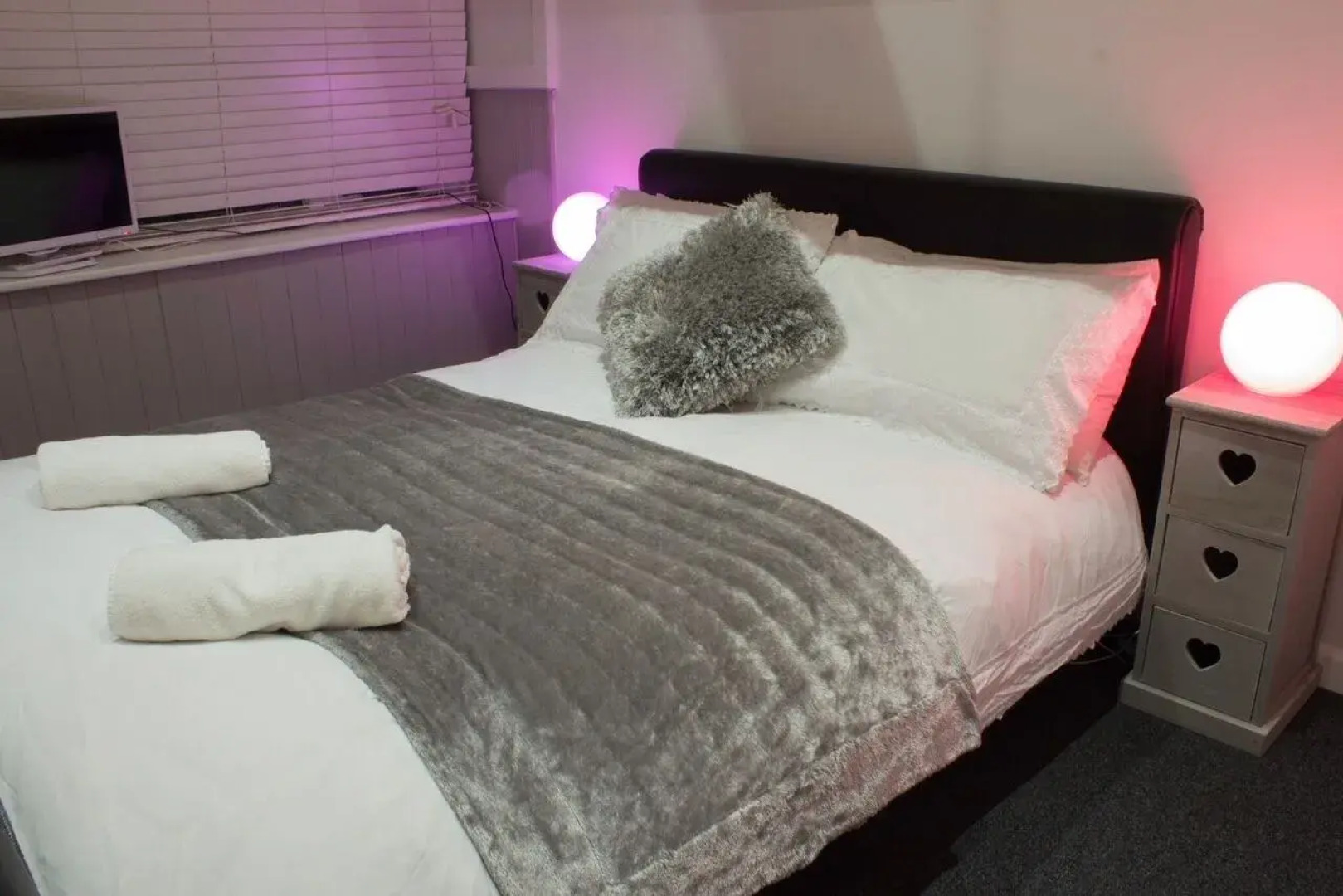 Stonehenge 10 Mins Asway