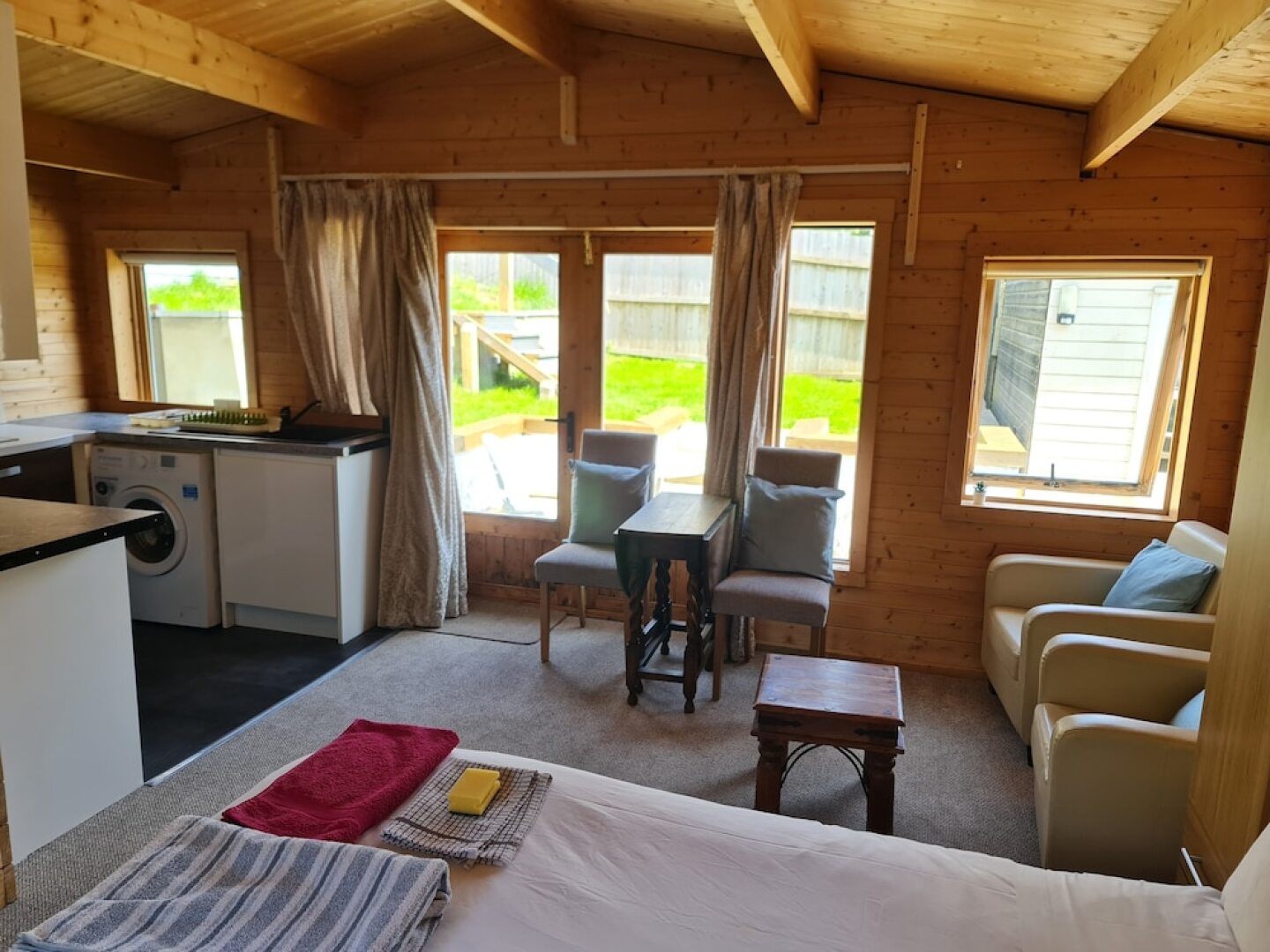 Pet Friendly Private Cabin Town Eurotunnel Beach