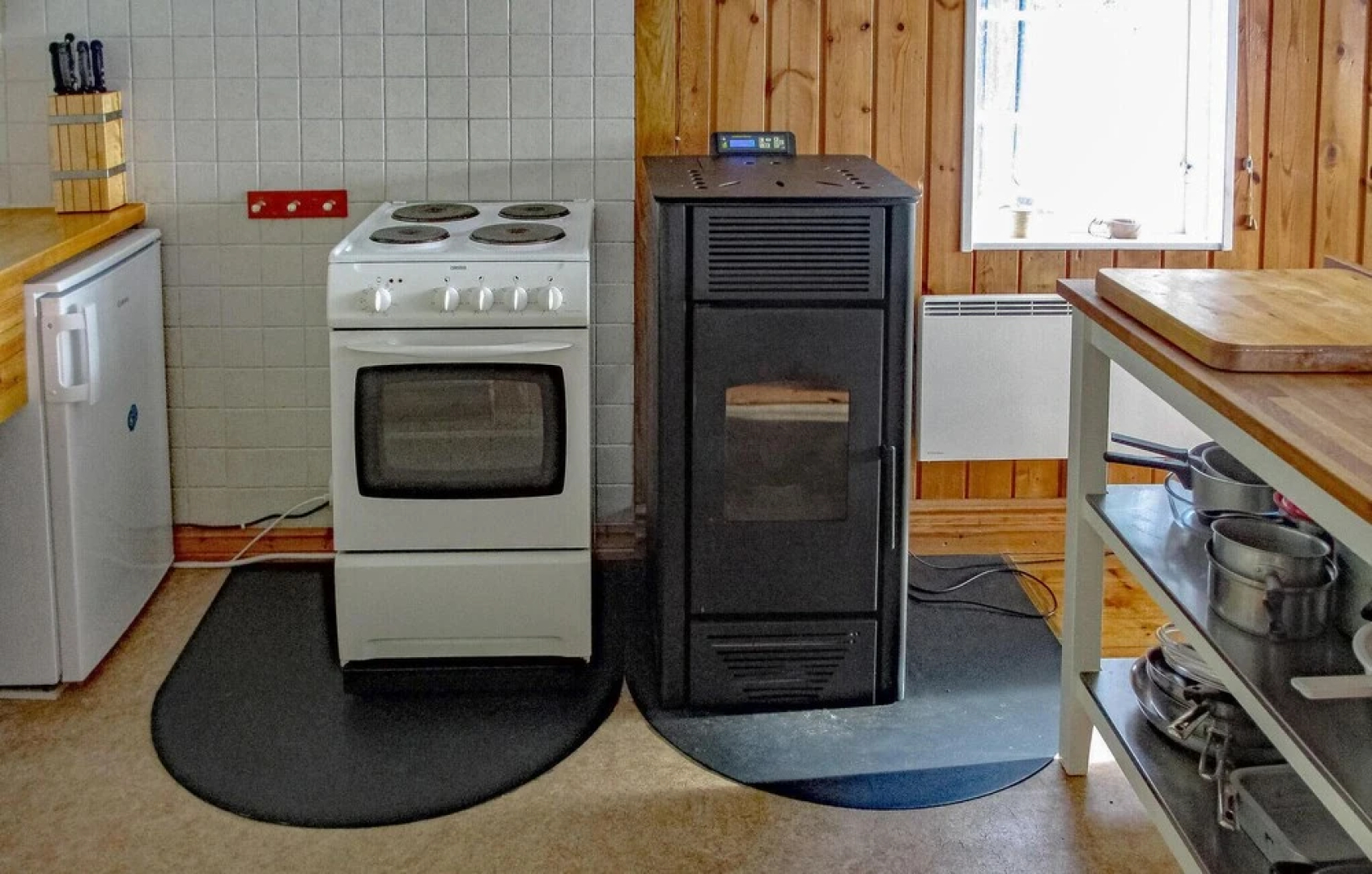 Beautiful Home in Bräcke With 3 Bedrooms and Wifi