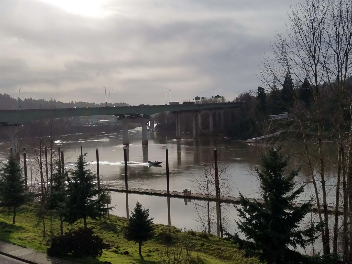 Best Western Plus Rivershore Hotel