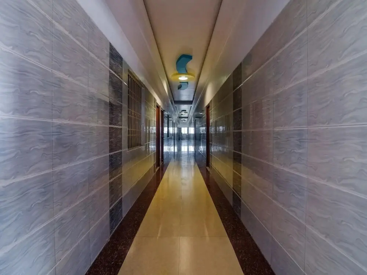 Hotel Jeevan Park by OYO Rooms