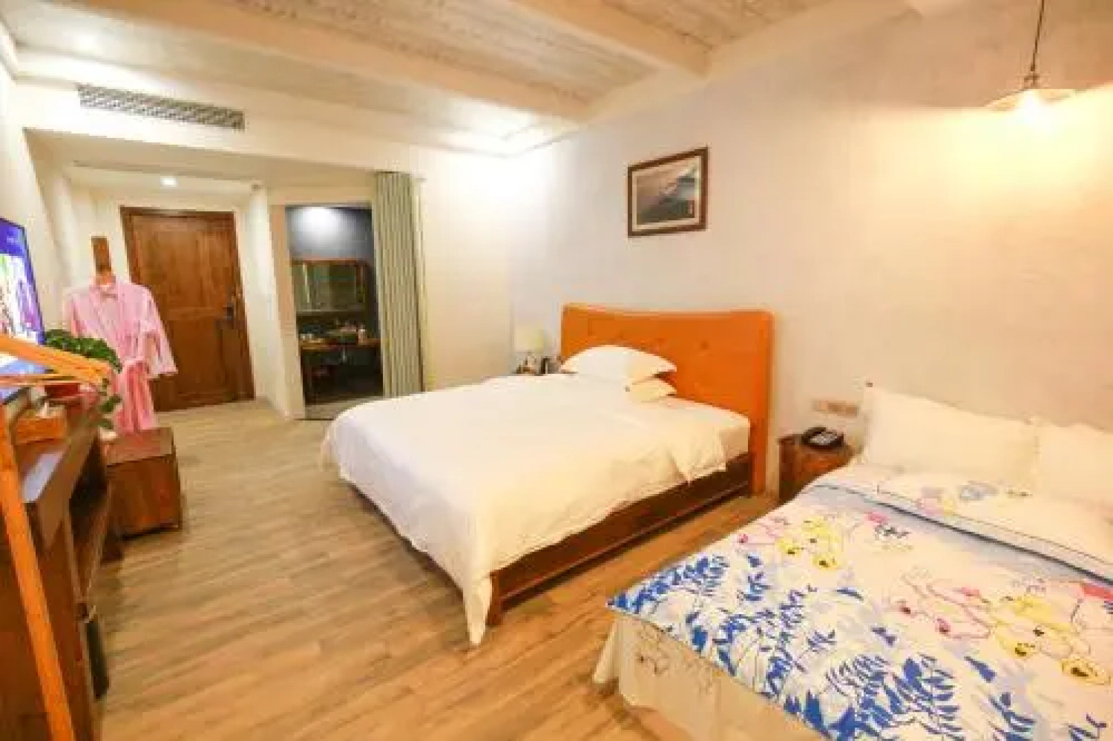 5 Yue Zhangjiajie Wulingyuan Branch