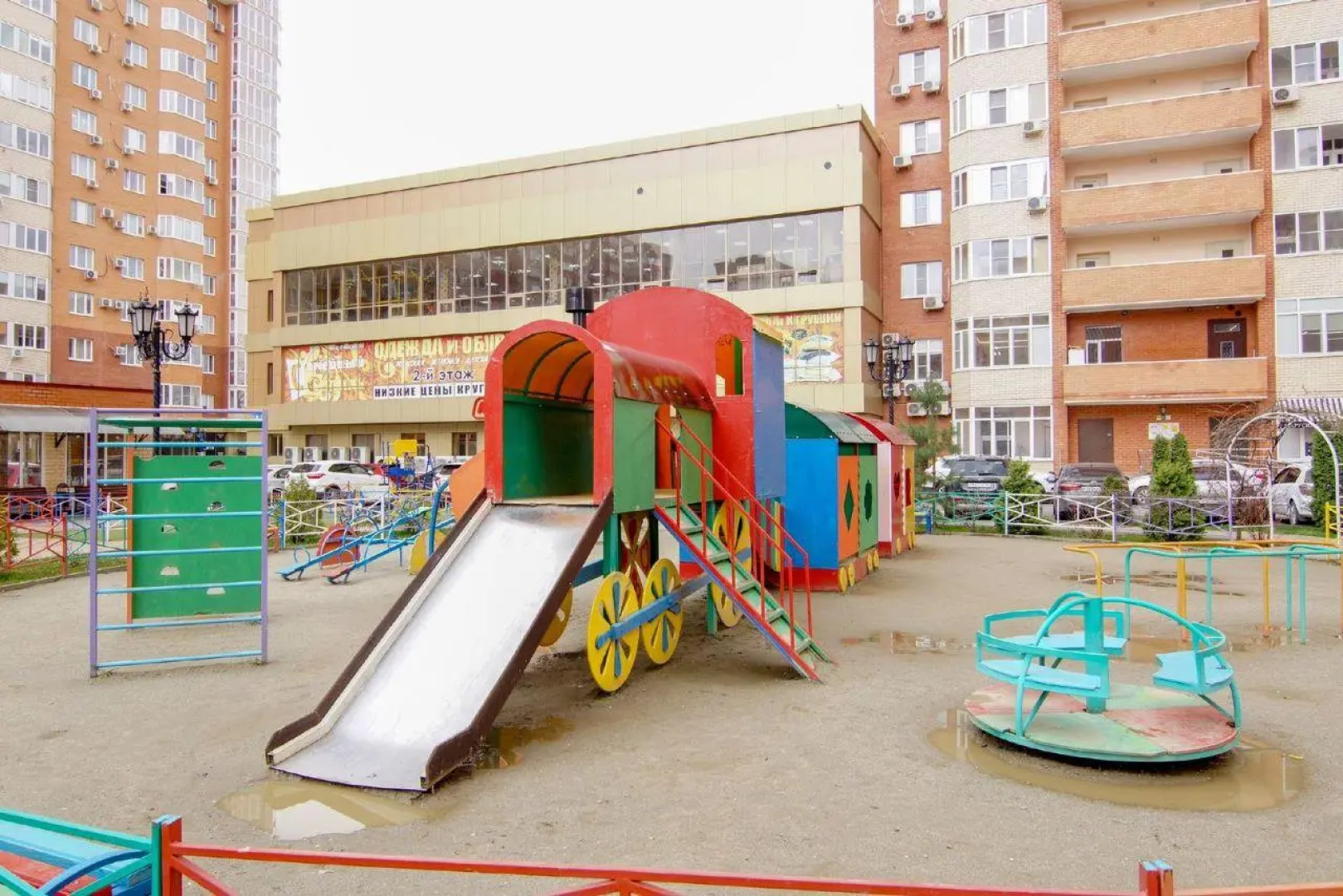 Family Apartments (Фэмили Апартментс) на улице Восточно-Кругликовская 18